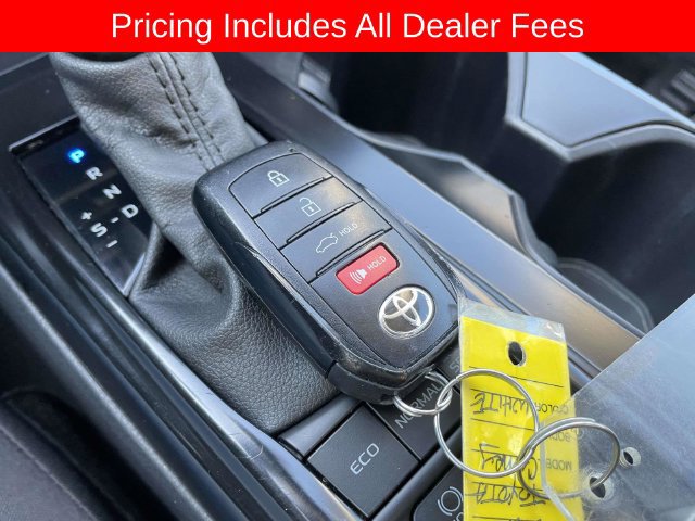 Used 2025 Toyota Camry LE FWD image 34