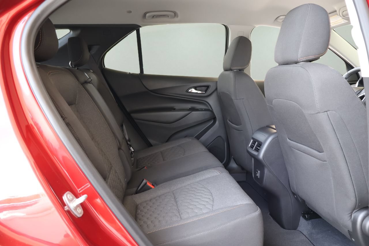 Used 2020 Chevrolet Equinox LT FWD image 18