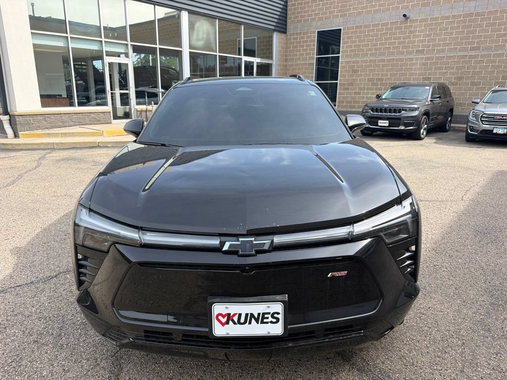 Used 2024 Chevrolet Blazer EV RS AWD/4WD image 2