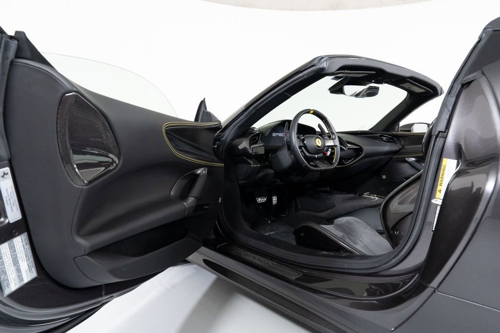 Used 2022 Ferrari SF90 Spider AWD/4WD image 30