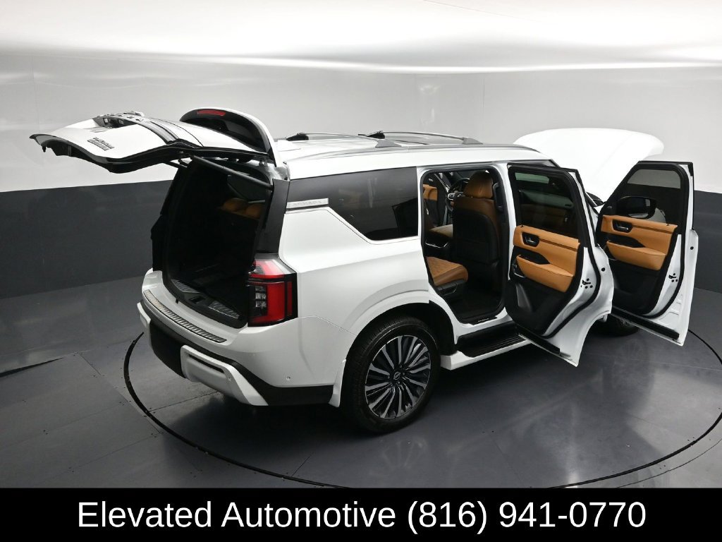 Used 2025 Nissan Armada Platinum Reserve AWD/4WD image 36