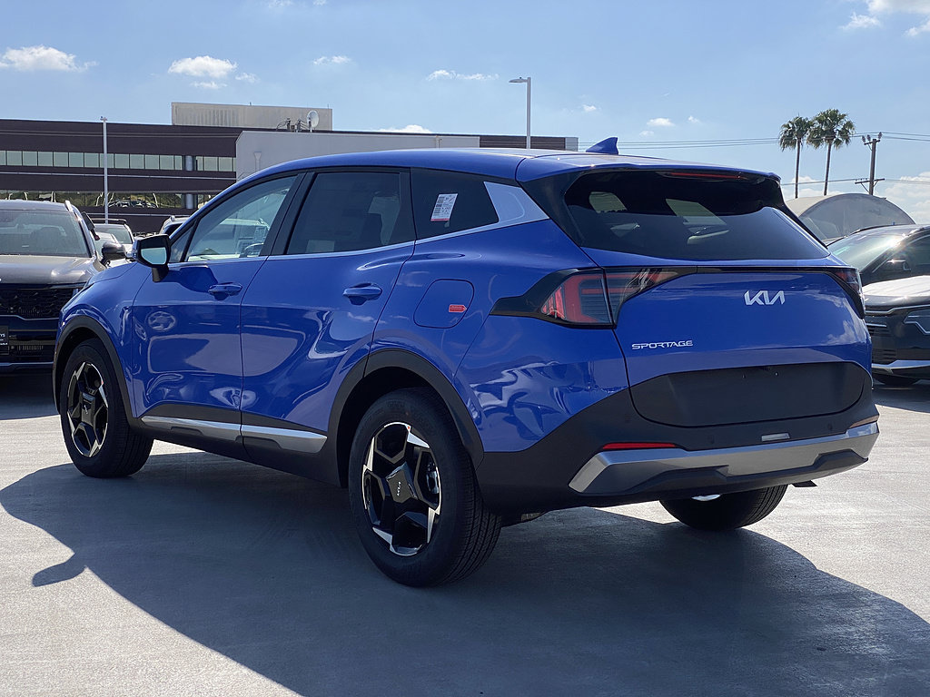 New 2026 Kia Sportage EX FWD image 6