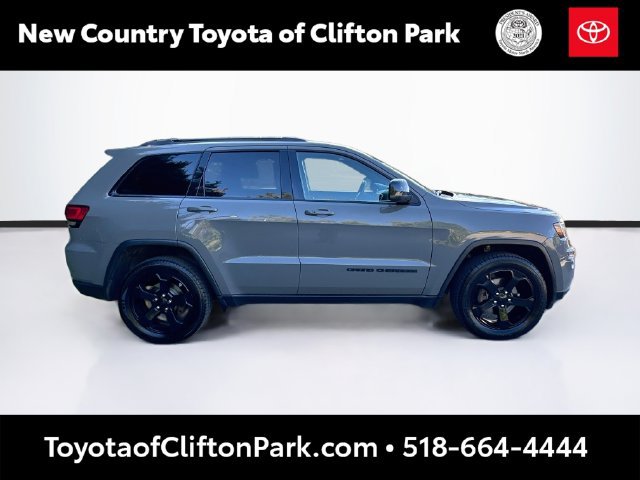 Used 2020 Jeep Grand Cherokee Laredo AWD/4WD image 8