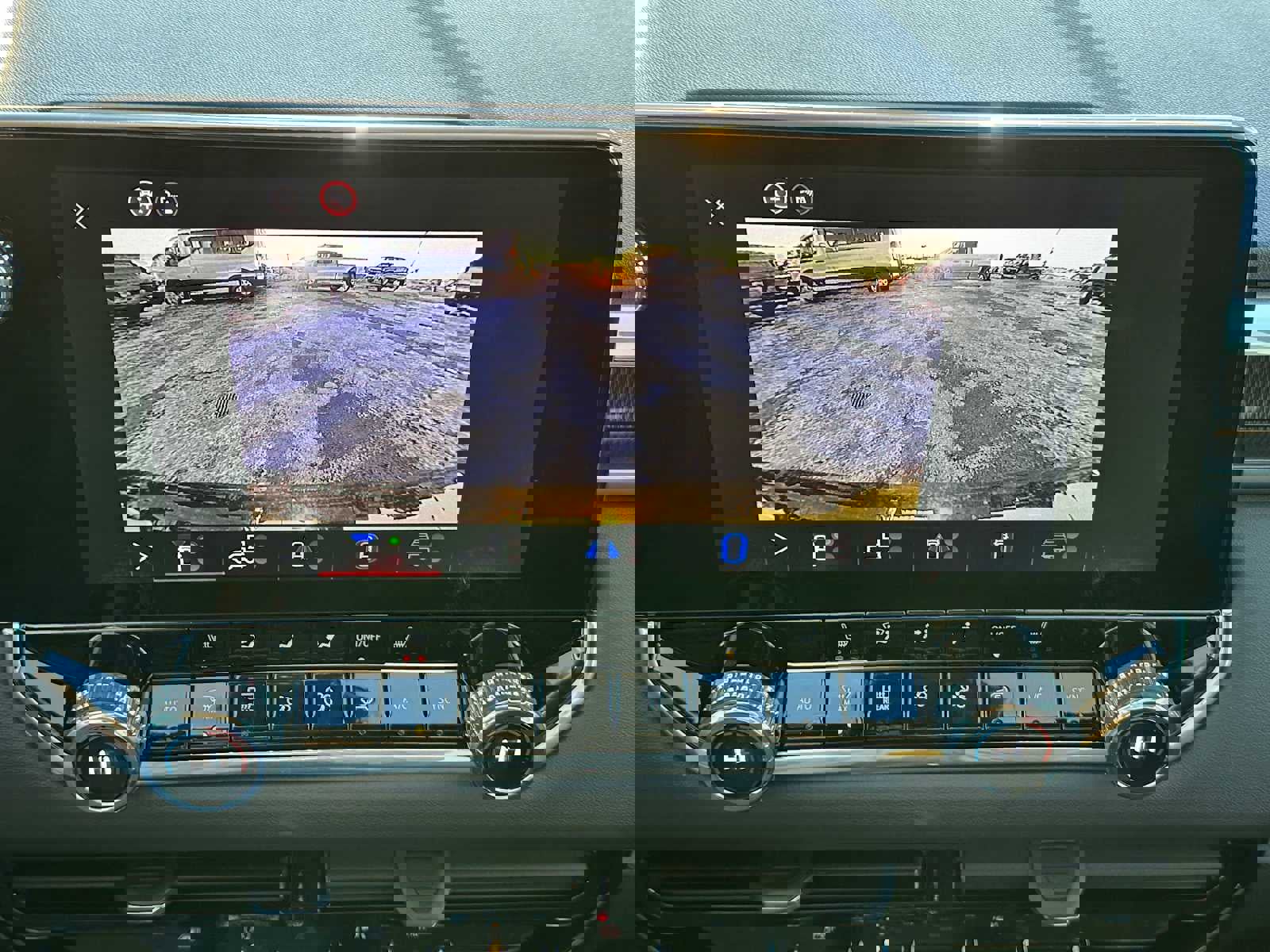 New 2026 GMC Canyon Elevation w/ Convenience Package image 30