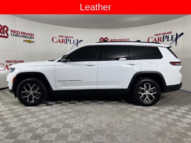 Used 2024 Jeep Grand Cherokee L Limited RWD image 4