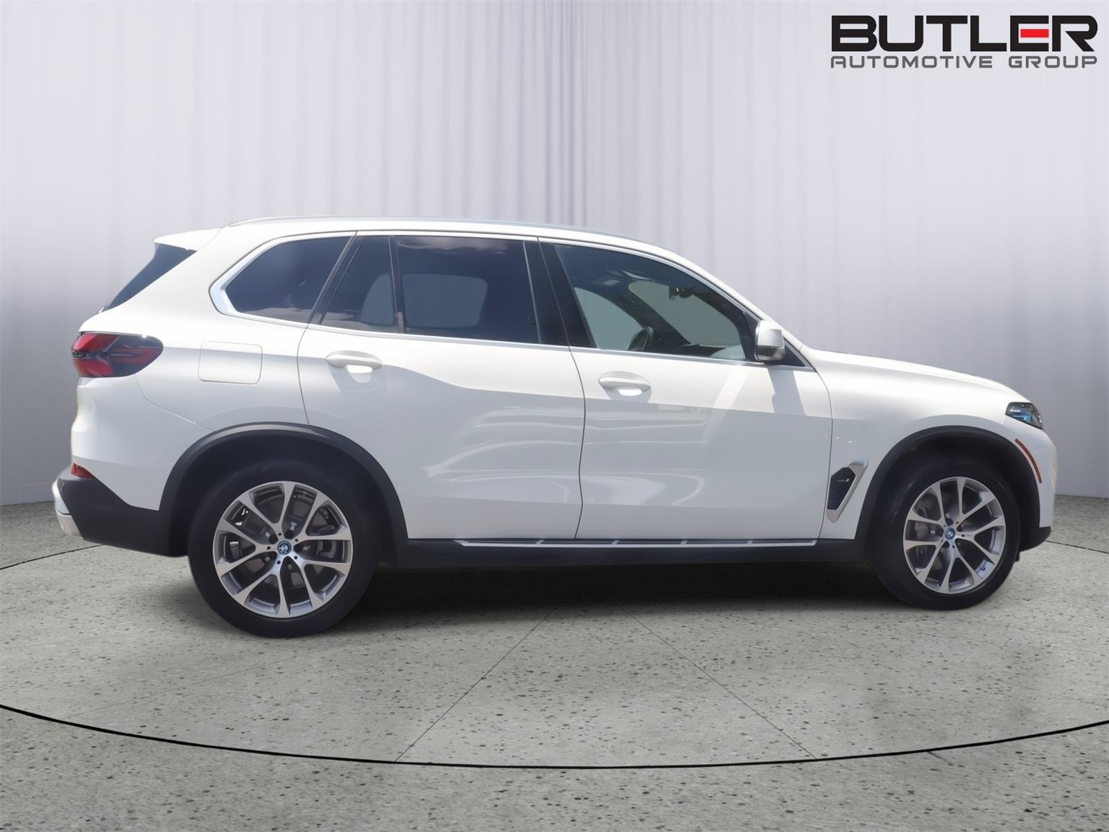 Used 2024 BMW X5 xDrive50e AWD/4WD image 7
