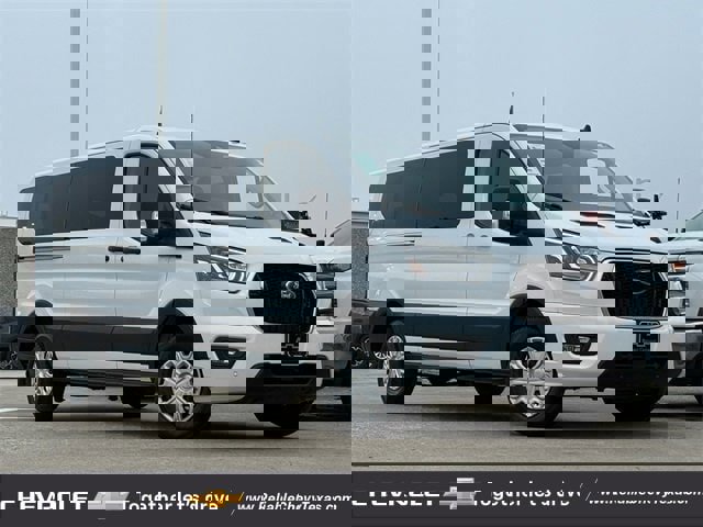 Used 2023 Ford Transit 350 XLT image 2