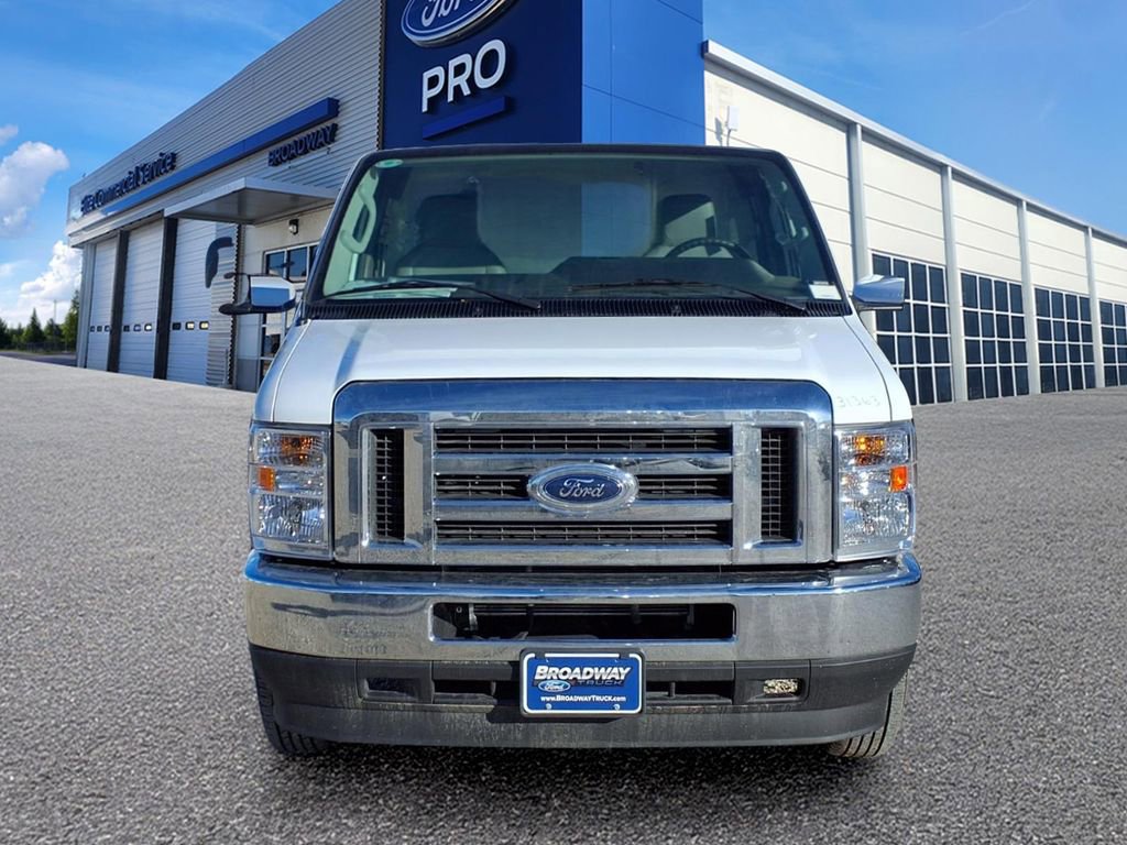 New 2024 Ford E-450 and Econoline 450 Super Duty w/ Power Windows & Locks Group RWD image 6