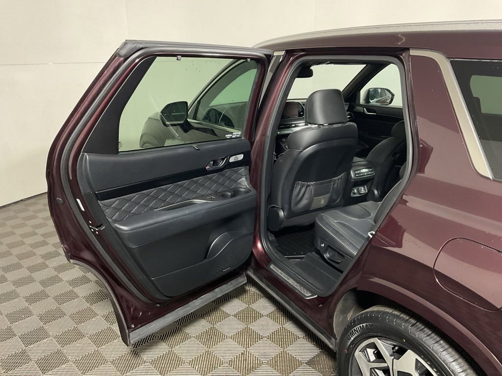 Used 2022 Hyundai Palisade Calligraphy image 32