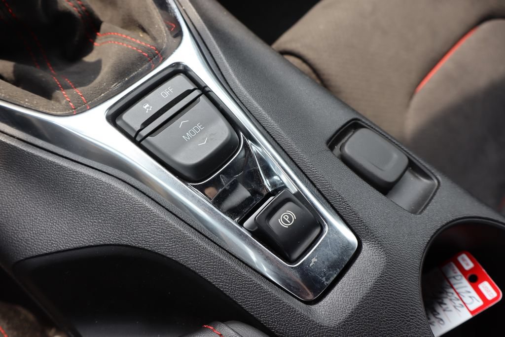 Used 2022 Chevrolet Camaro ZL1 RWD image 11