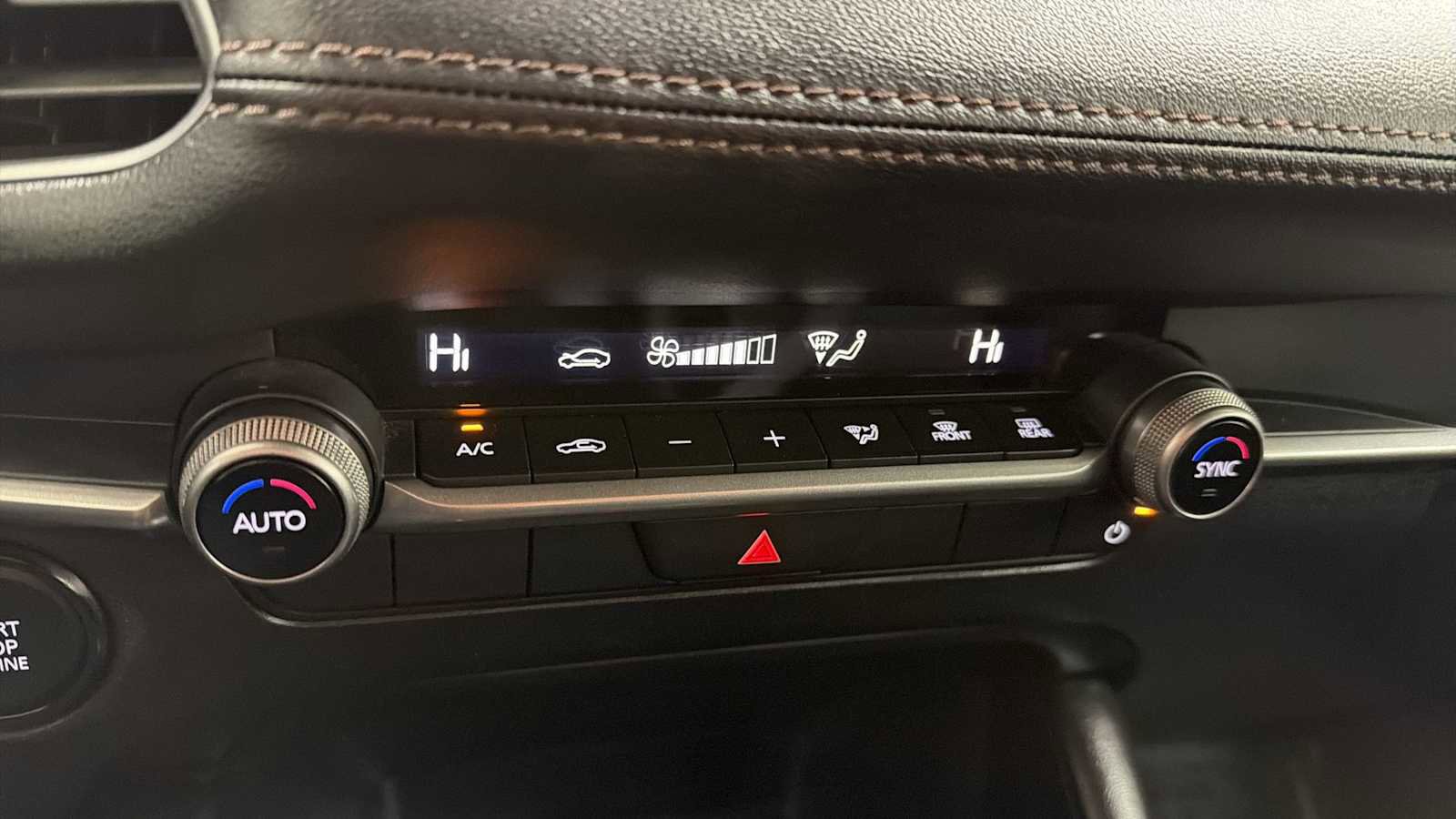 Used 2024 MAZDA MAZDA3 s image 21