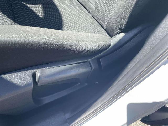 Used 2021 Nissan Rogue Sport S image 18