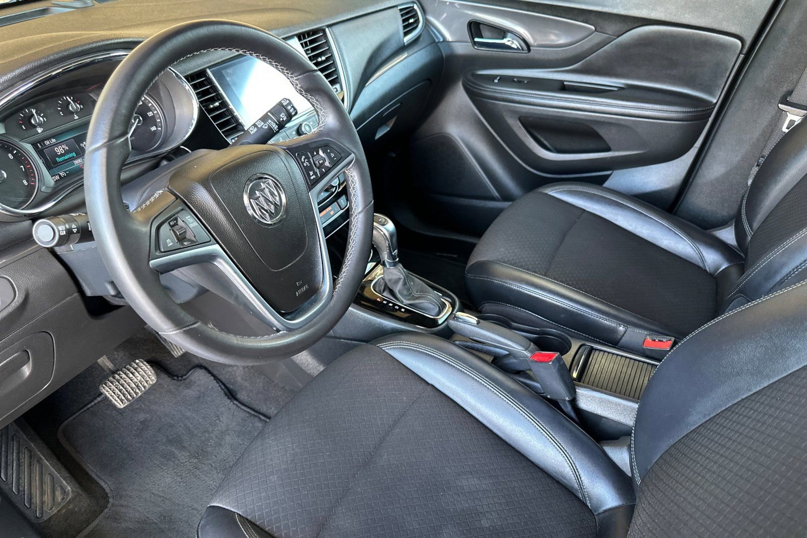 Certified 2021 Buick Encore Preferred FWD image 10