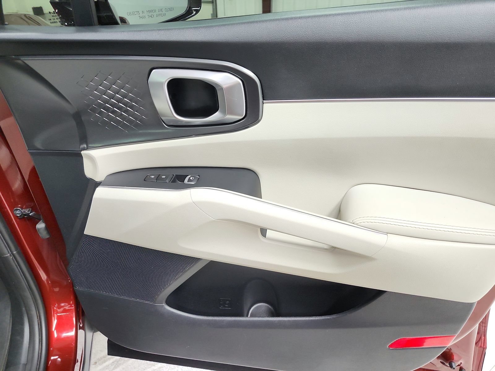 Used 2025 Kia Sorento S w/ Panoramic Sunroof Package FWD image 46