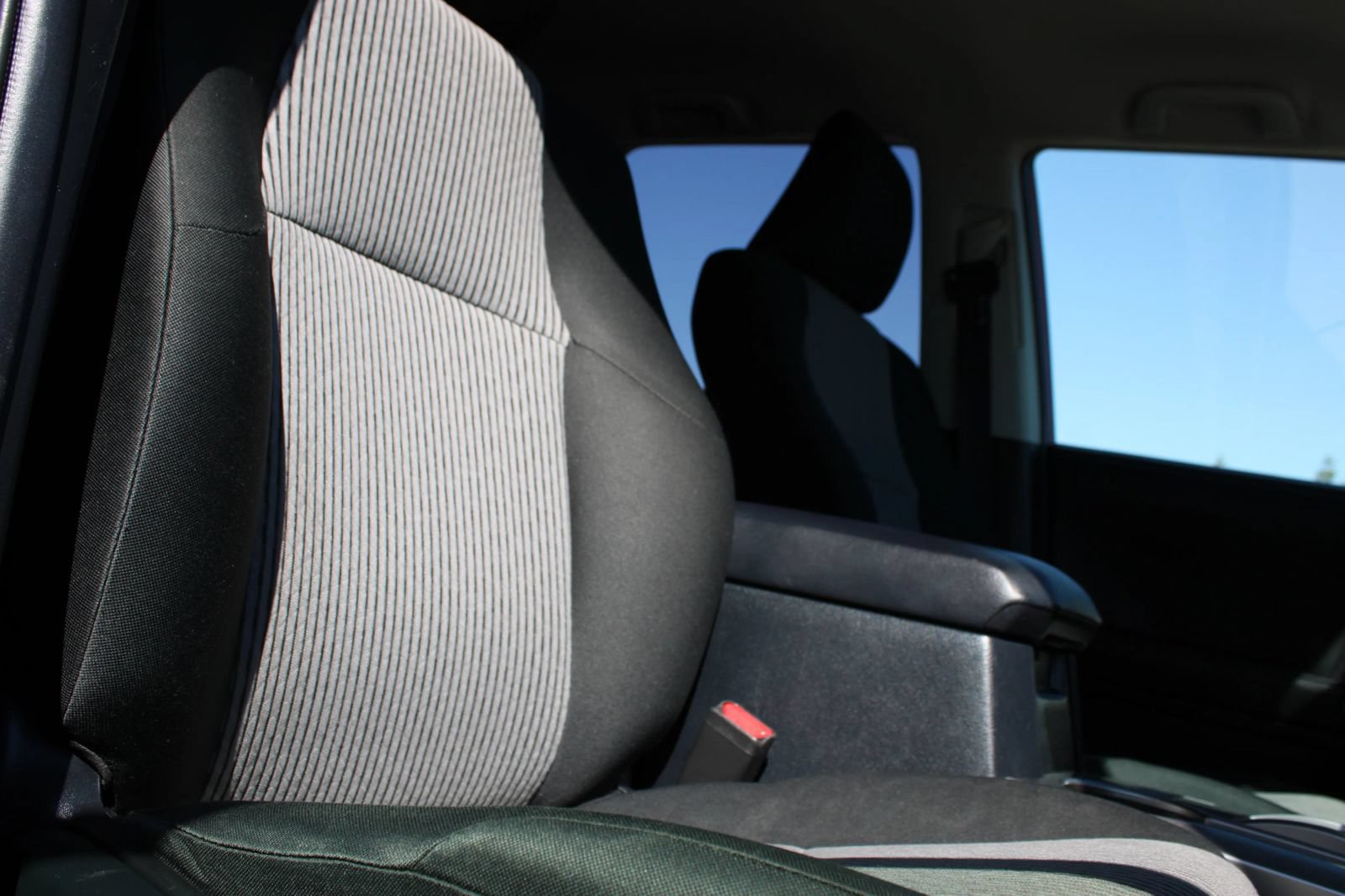 Used 2024 Toyota 4Runner SR5 RWD image 9