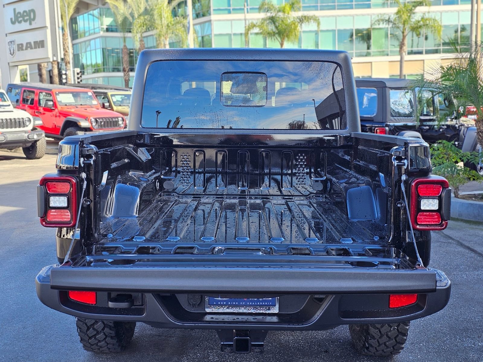 New 2026 Jeep Gladiator Willys image 7