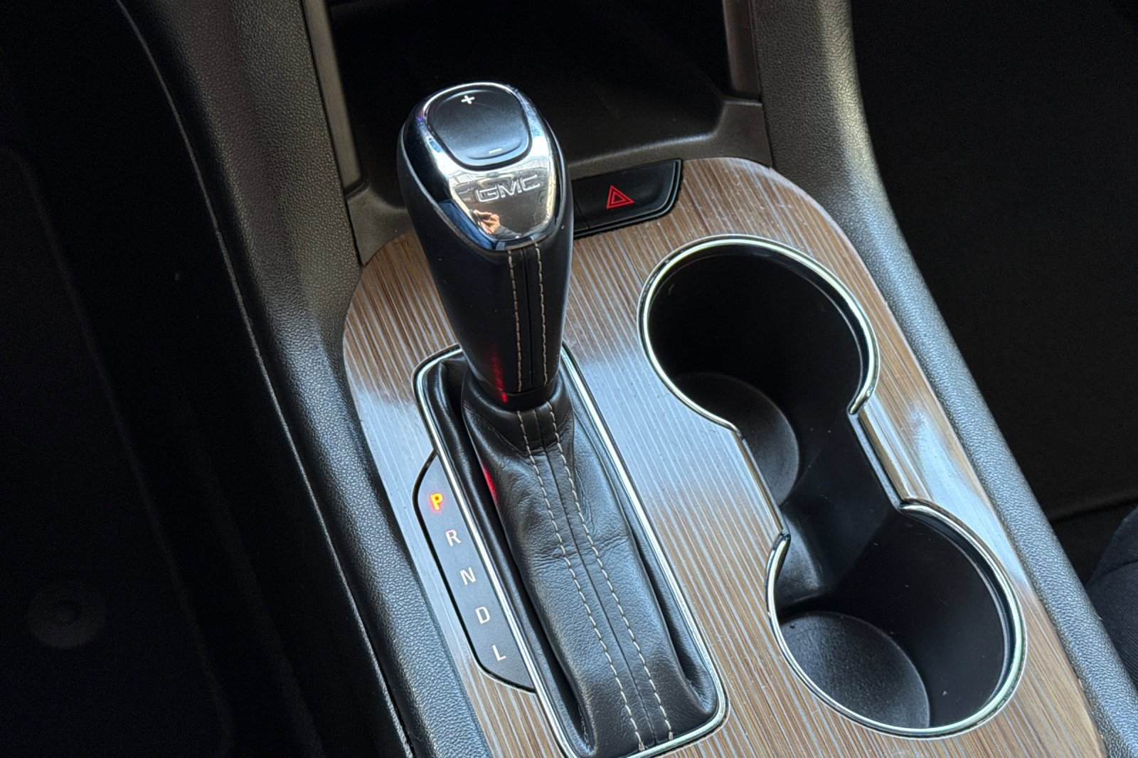 Used 2019 GMC Acadia SLE image 28