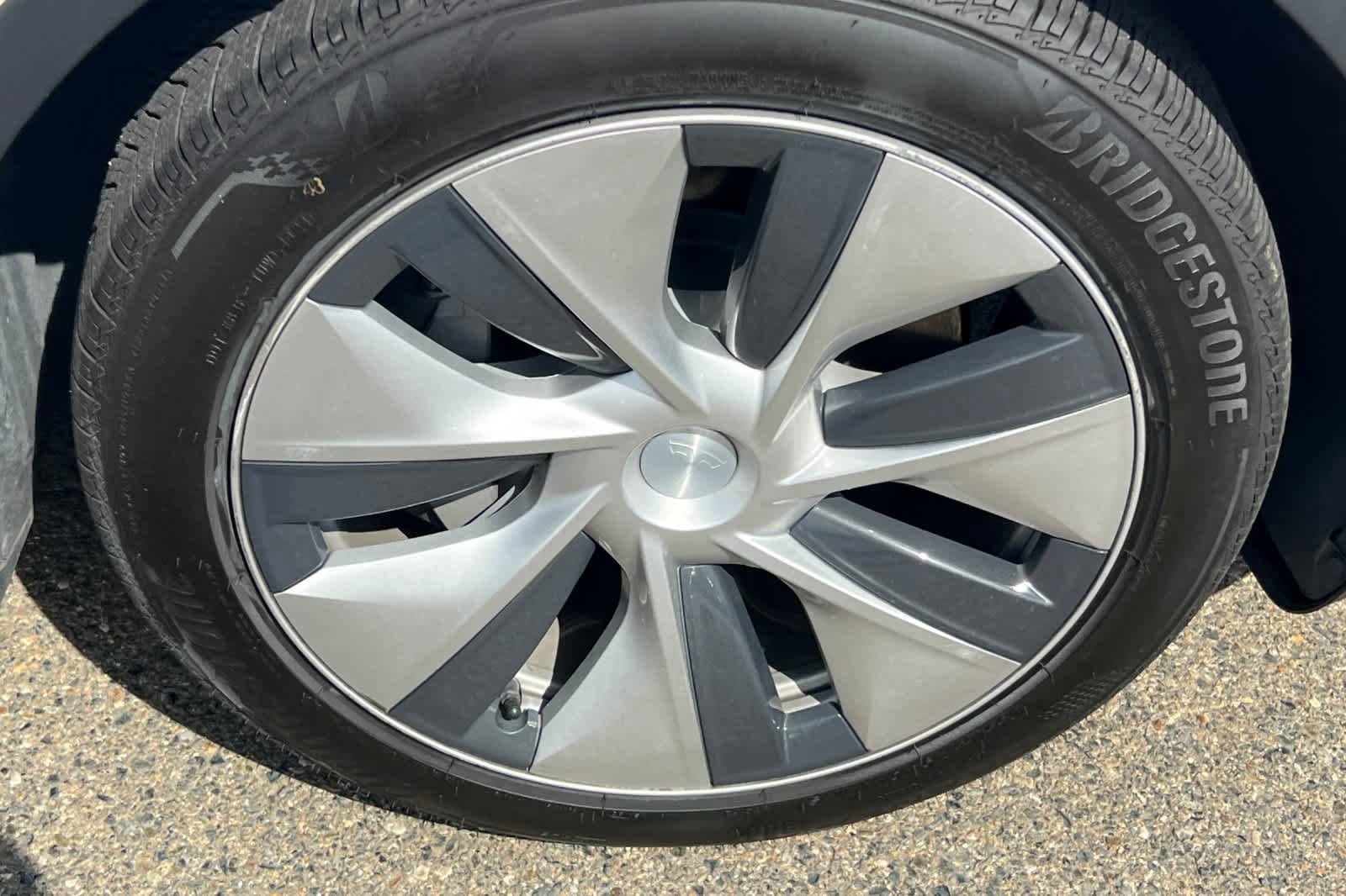 Used 2021 Tesla Model Y Long Range AWD/4WD image 15