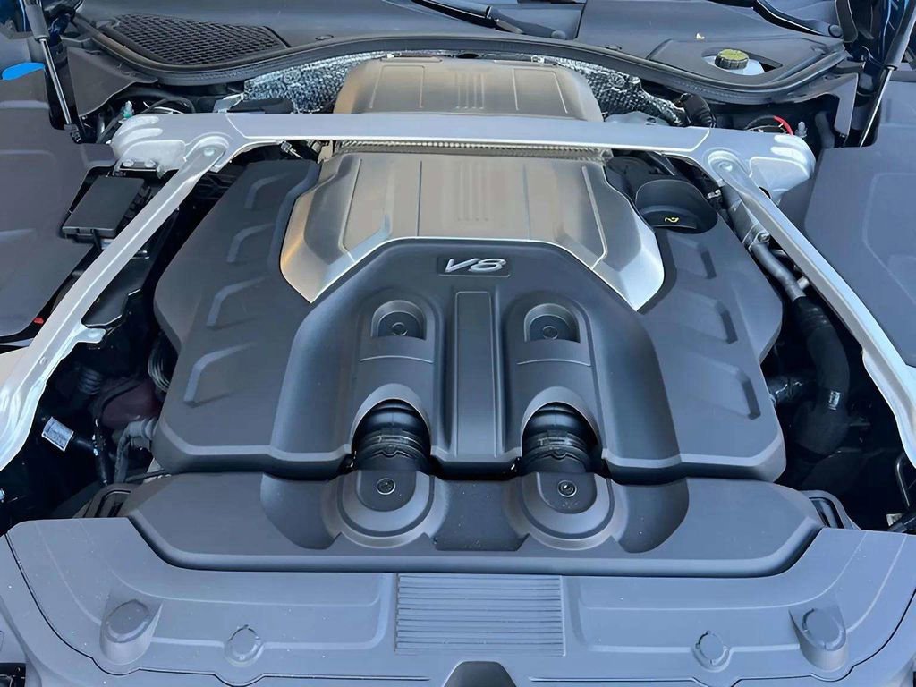 Used 2024 Bentley Continental GT image 28