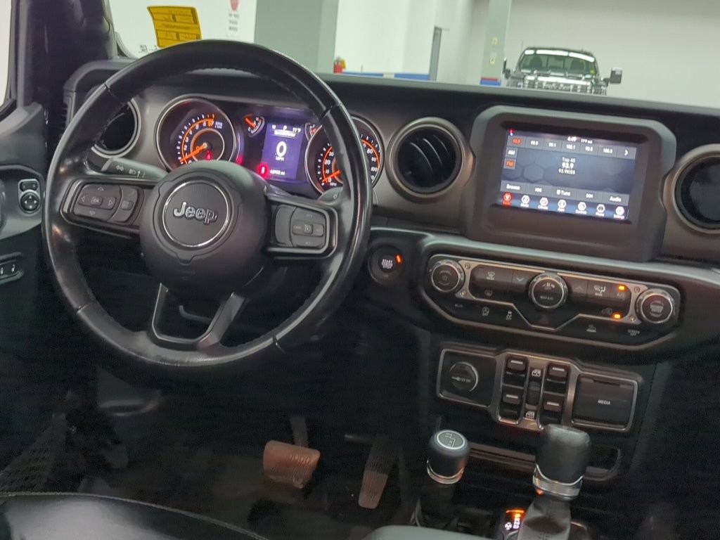 Used 2022 Jeep Gladiator Sport AWD/4WD image 32