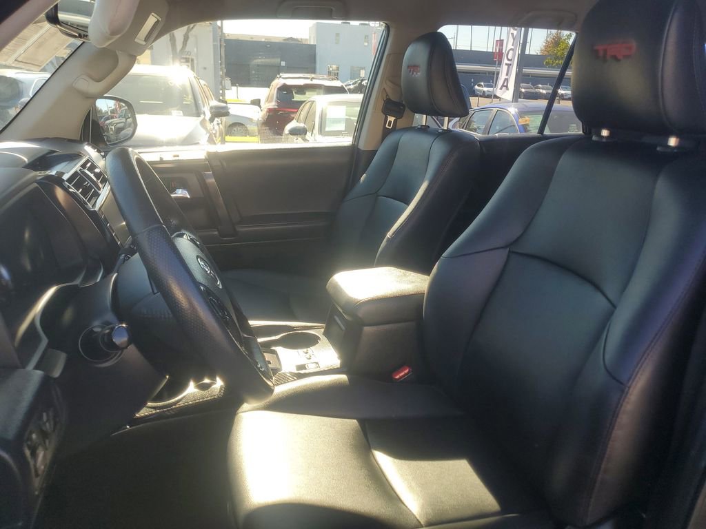 Used 2022 Toyota 4Runner TRD Off-Road Premium image 17