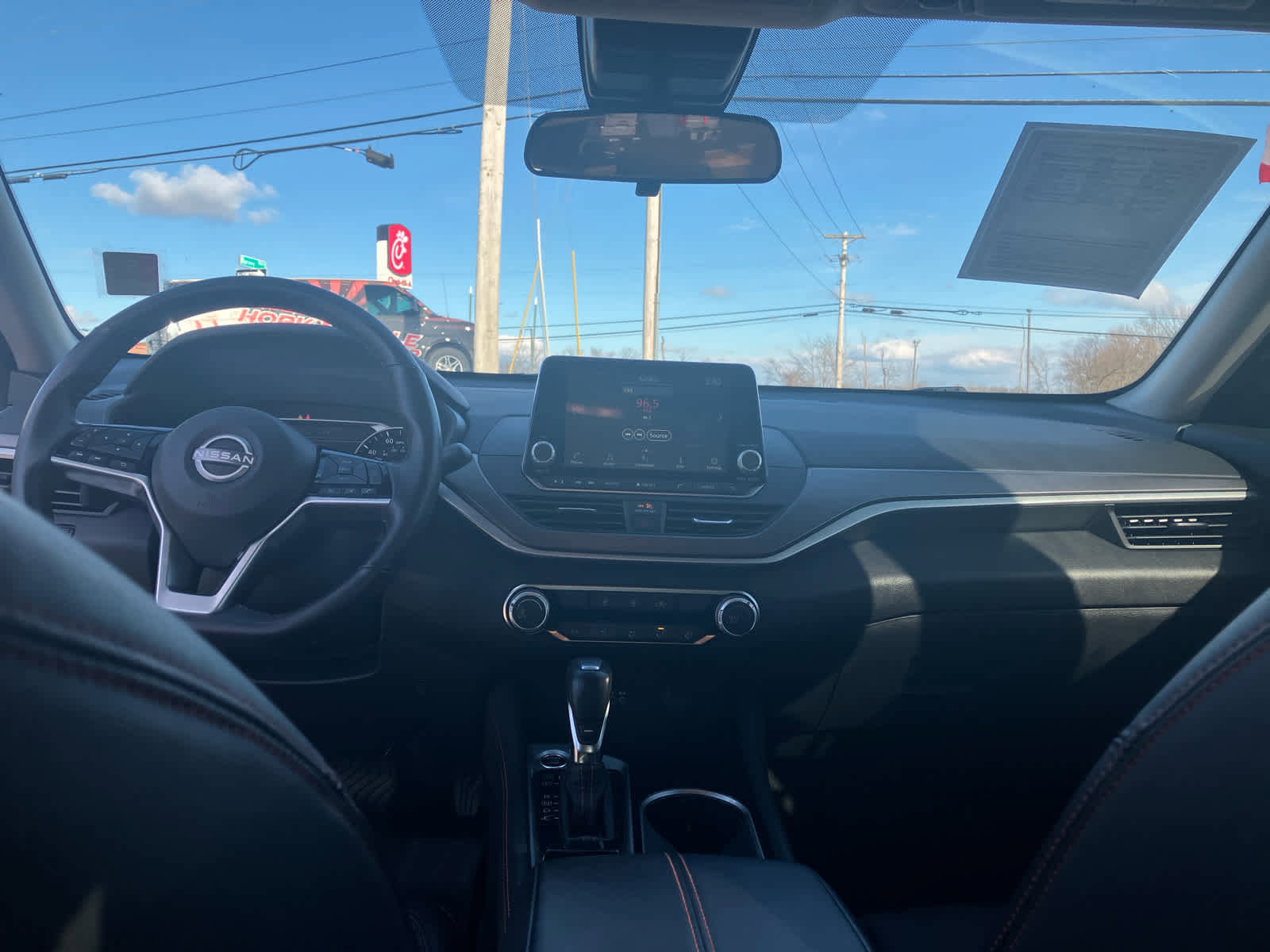 Used 2024 Nissan Altima 2.5 SR image 28