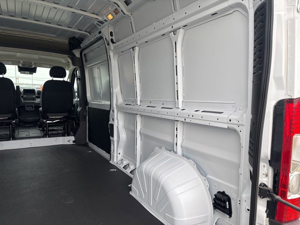 Used 2024 RAM ProMaster 2500 image 25