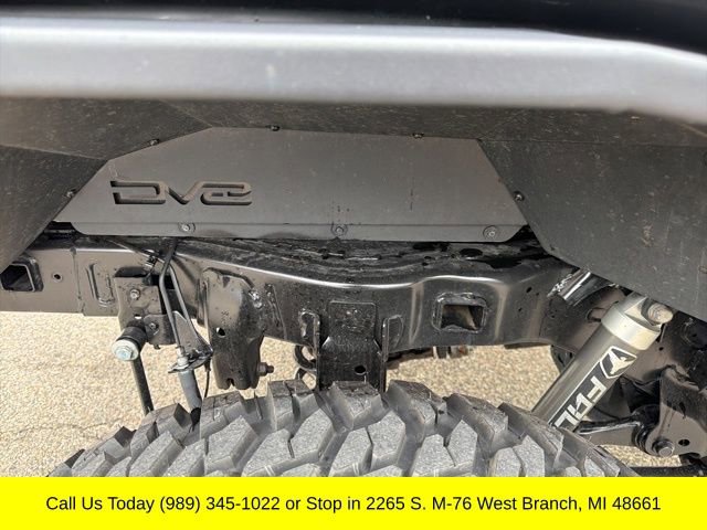 Used 2023 Jeep Gladiator Mojave w/ Cold Weather Group image 9