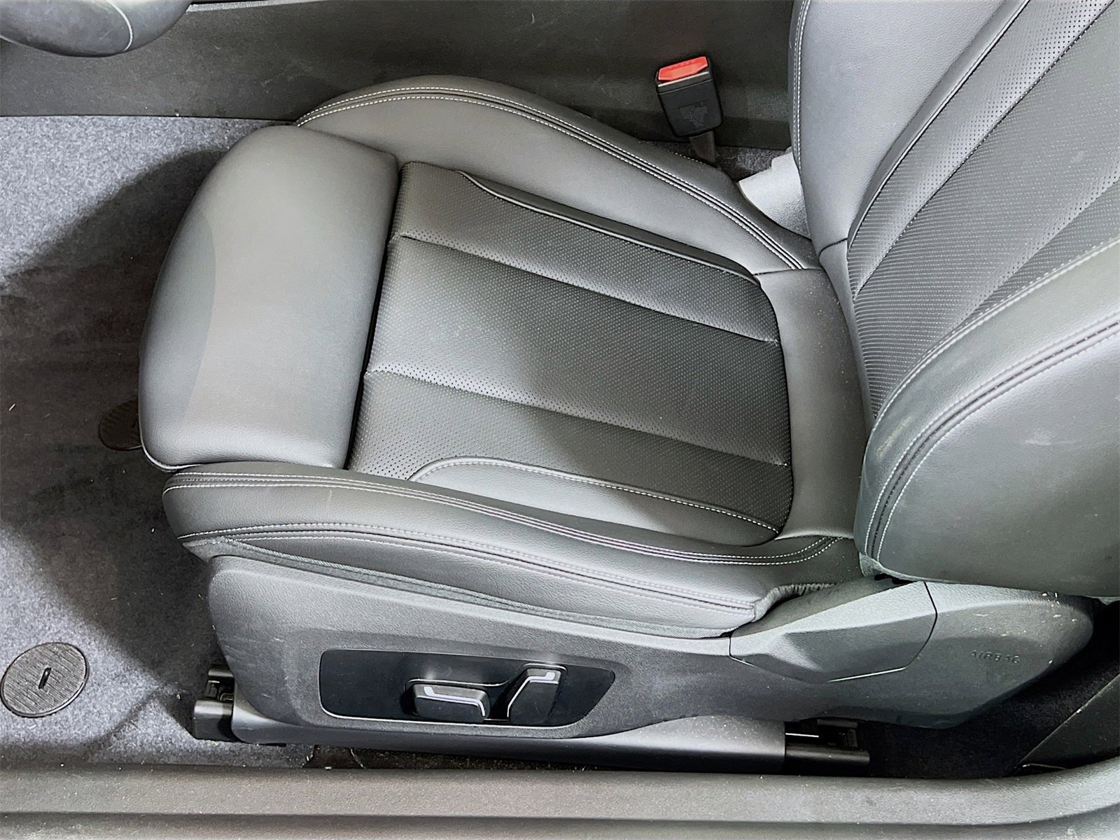 Used 2024 BMW M240i Coupe image 22