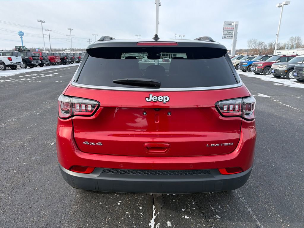 Used 2024 Jeep Compass Limited image 4
