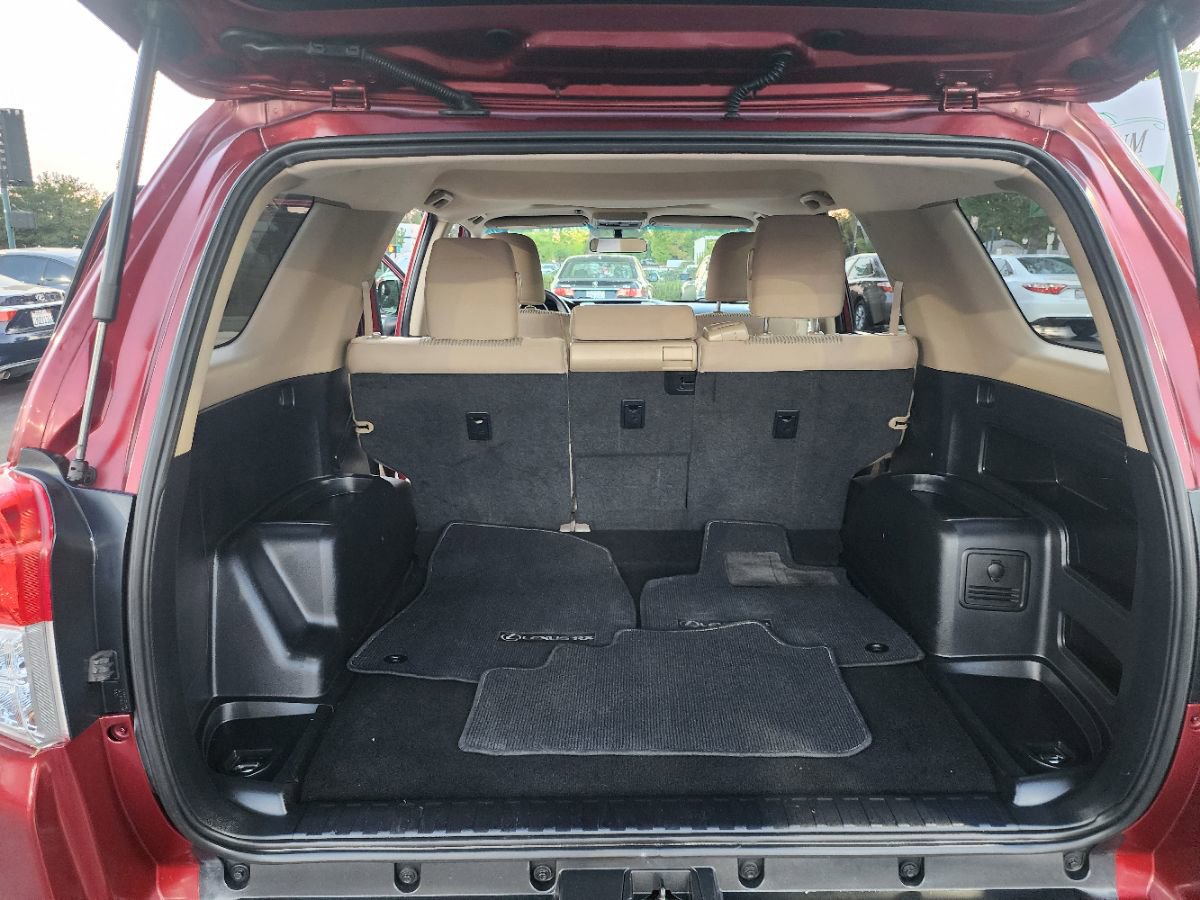 Used 2011 Toyota 4Runner SR5 image 12