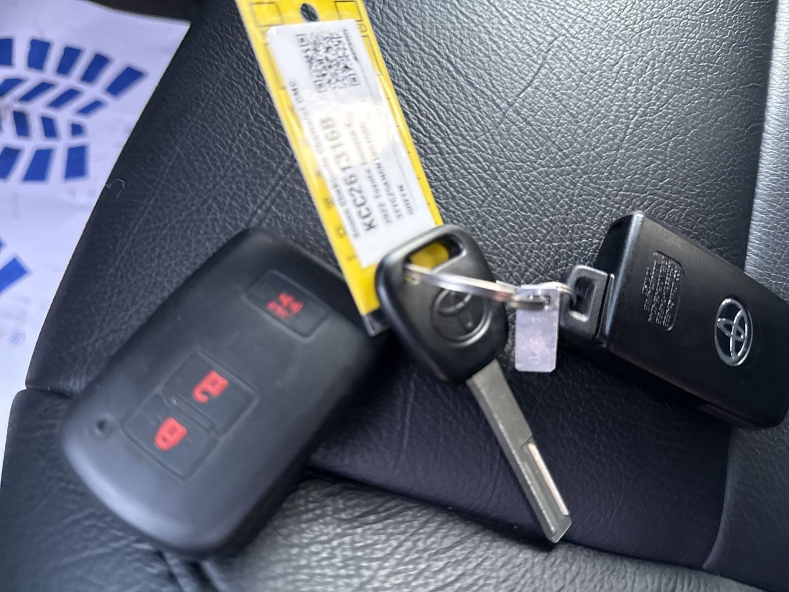 Used 2022 Toyota Tacoma TRD Sport image 24