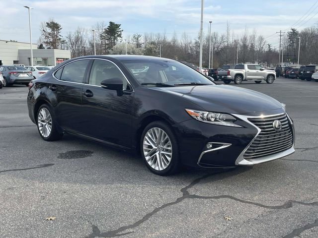 Used 2016 Lexus ES 350 w/ Ultra Luxury Package image 7