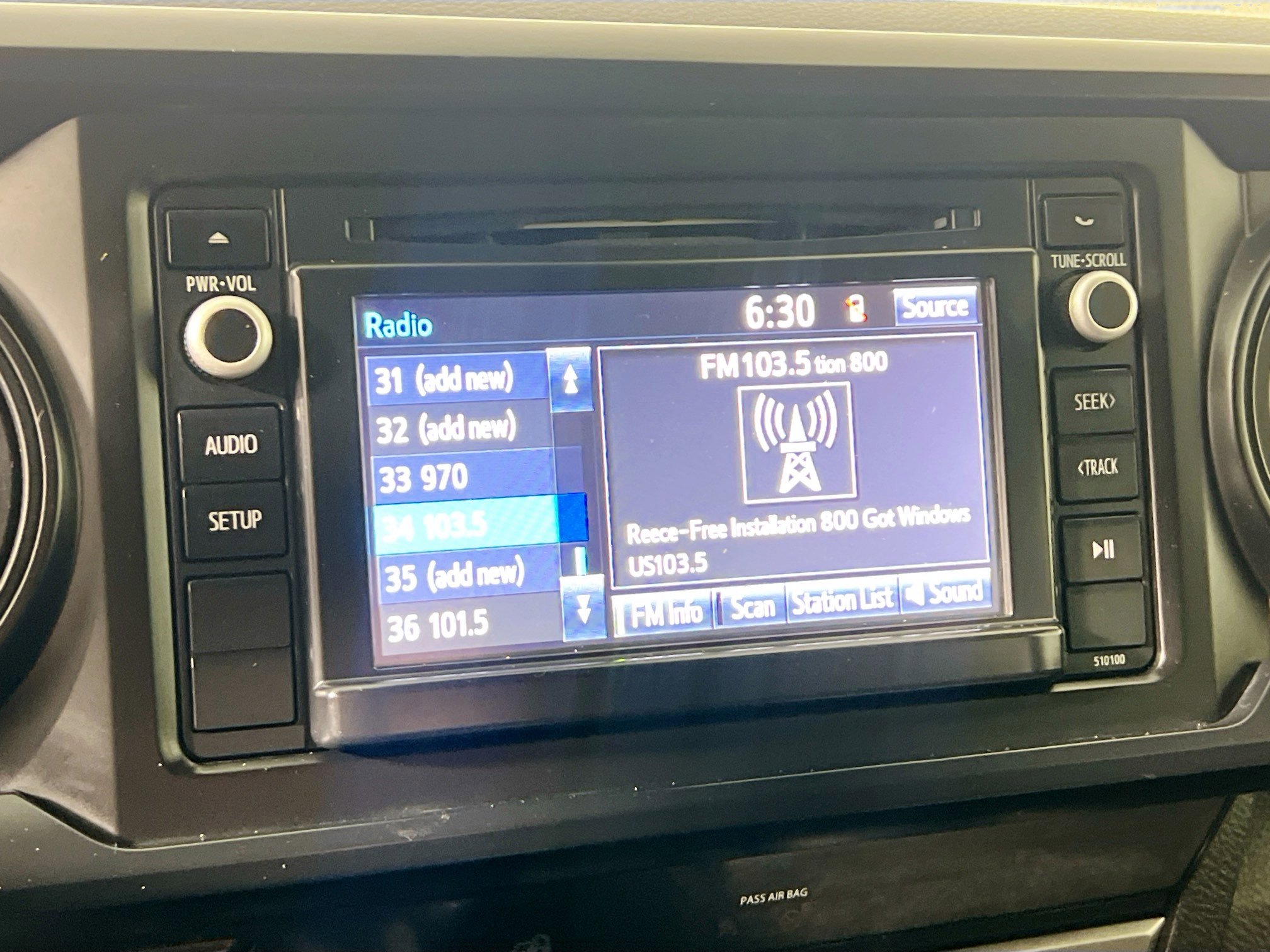 Used 2018 Toyota Tacoma SR image 26