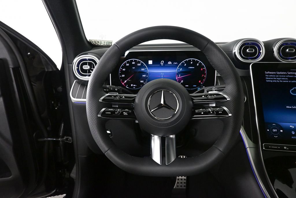 New 2026 Mercedes-Benz GLB 250 image 2