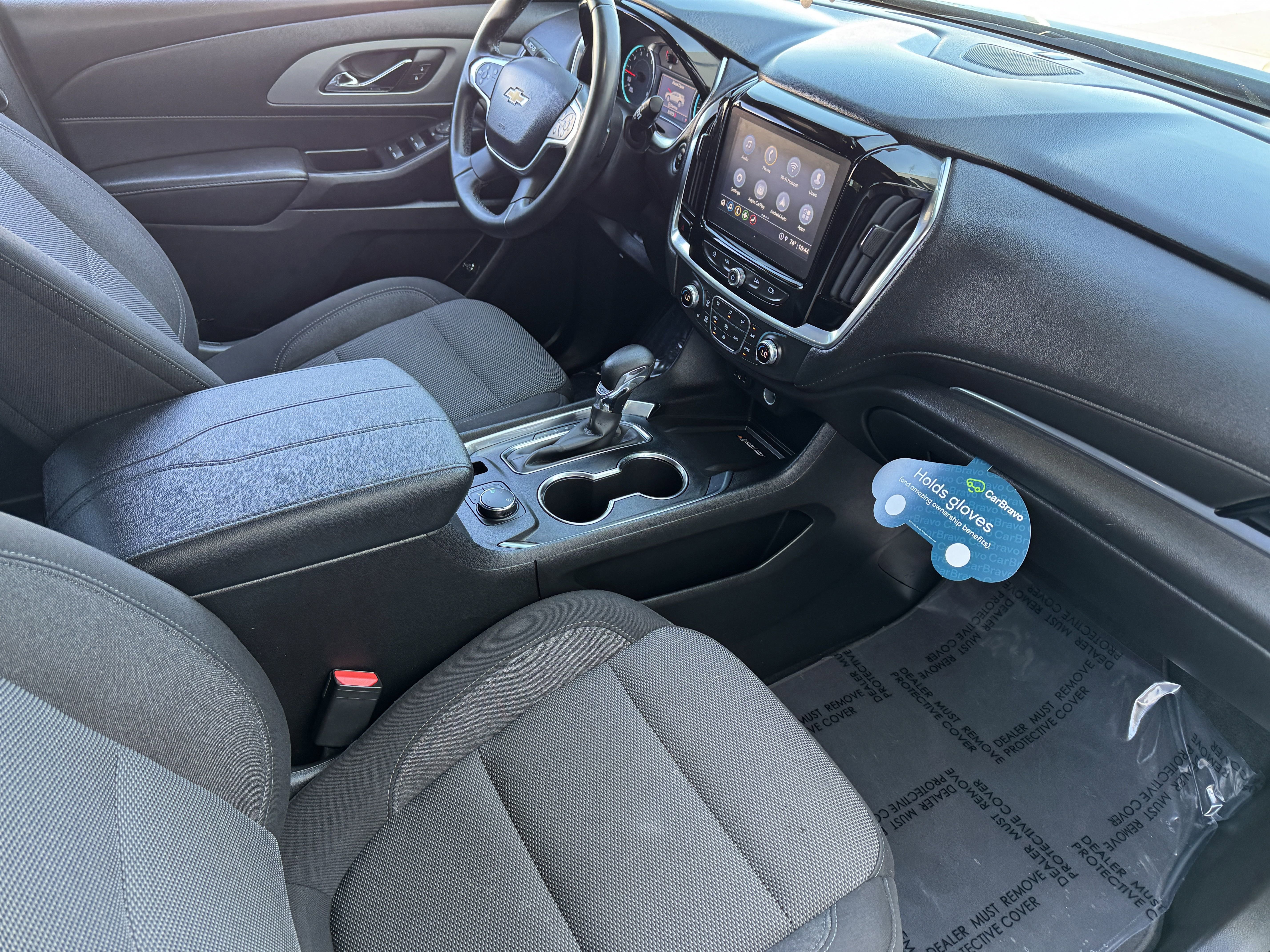 Used 2023 Chevrolet Traverse LT w/ Rear Camera Mirror Package image 16