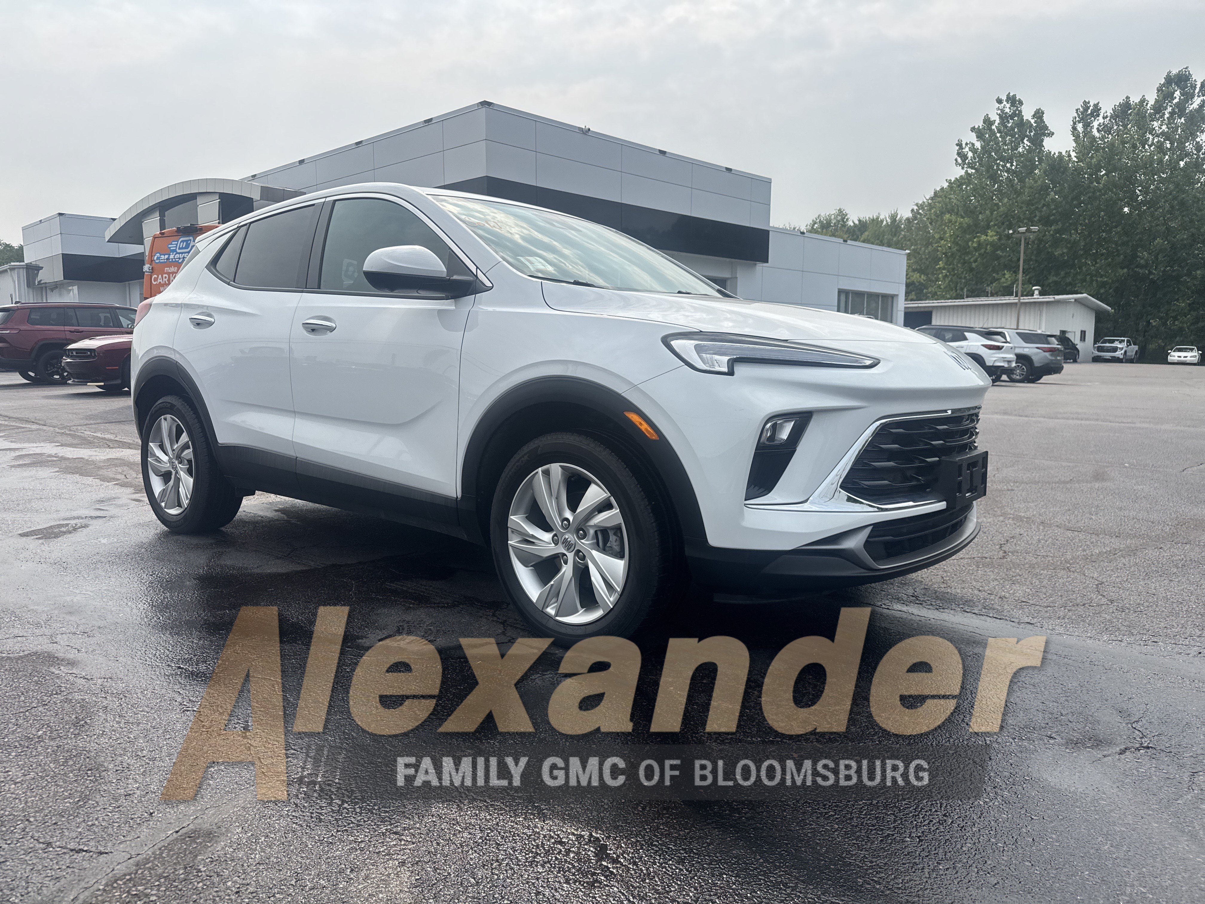 Used 2024 Buick Encore GX Preferred w/ Comfort Package AWD/4WD video 1