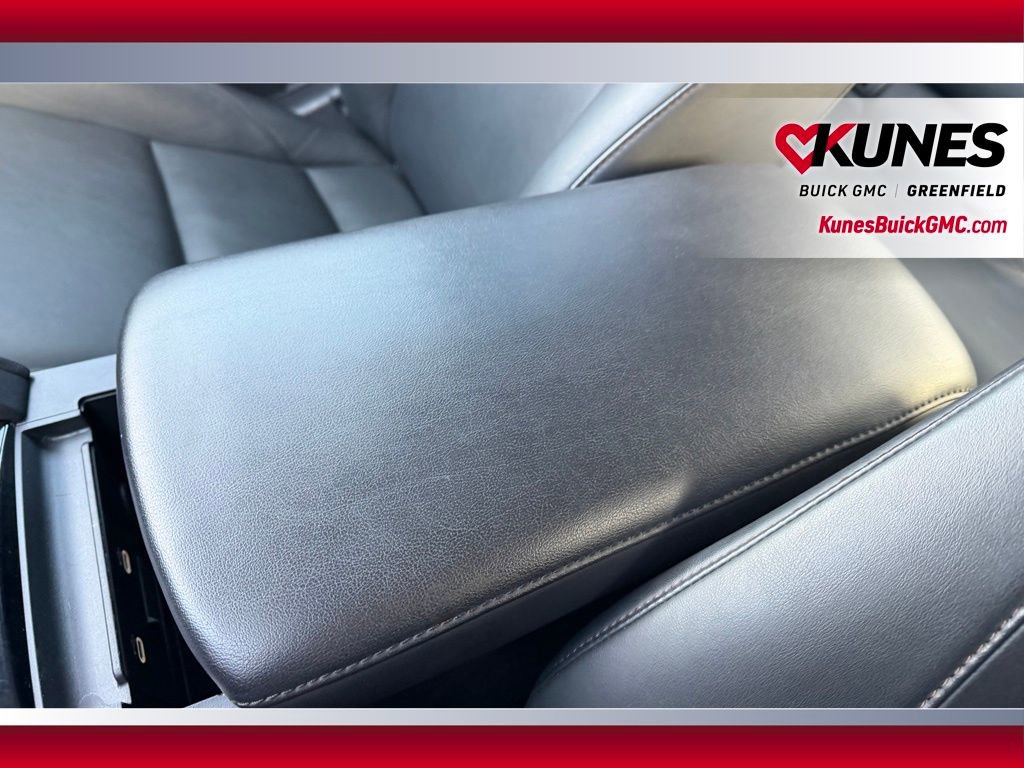 Used 2024 MAZDA MAZDA3 s image 27