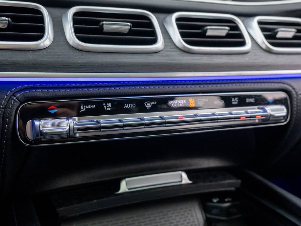 Used 2023 Mercedes-Benz GLS 450 4MATIC image 29