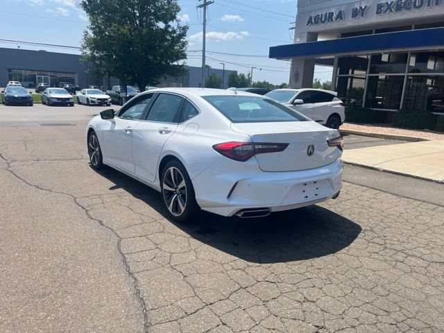 Certified 2025 Acura TLX w/ Technology Package FWD image 8