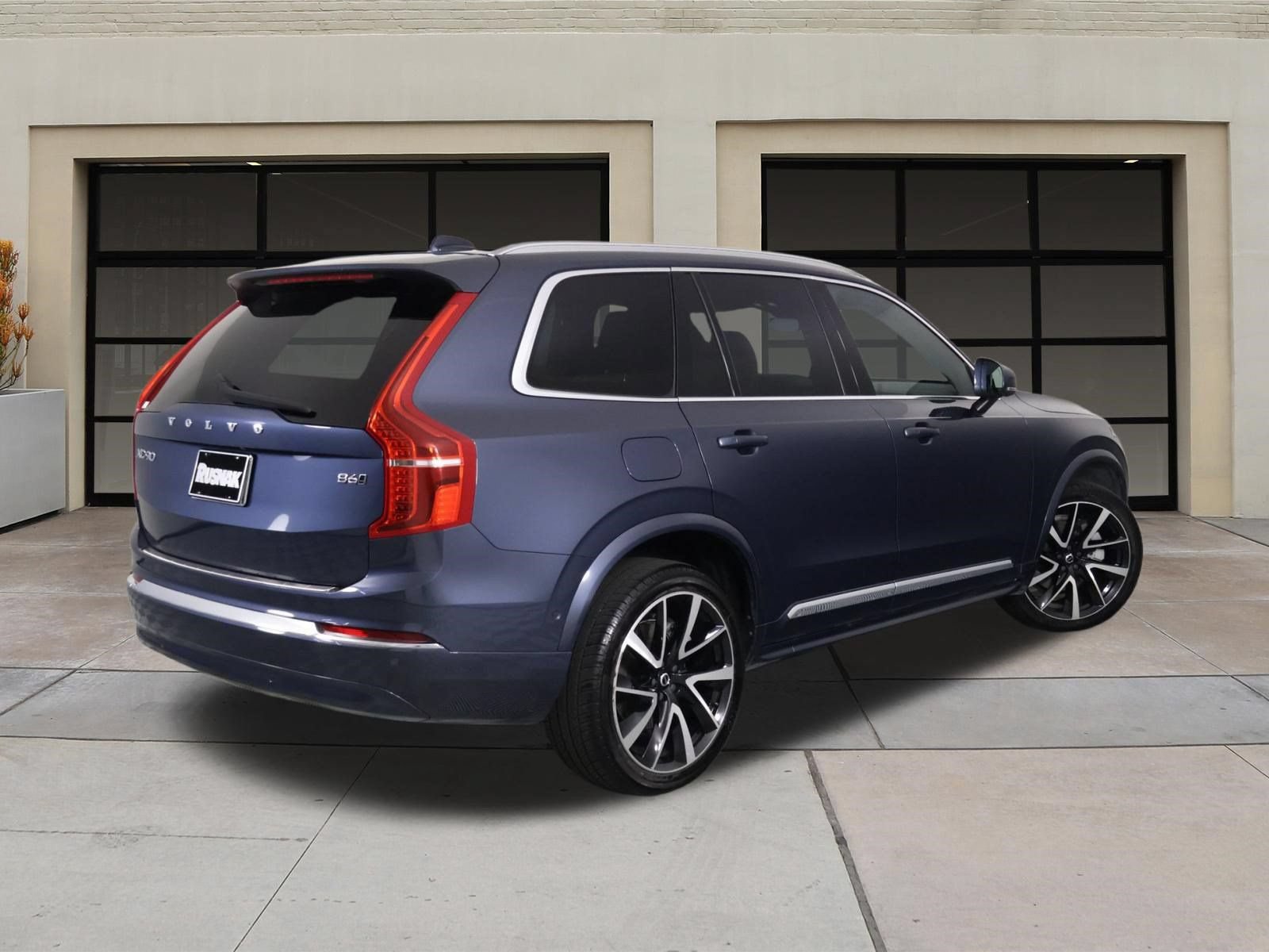 Used 2024 Volvo XC90 B6 Ultimate w/ Lounge Package AWD/4WD image 4