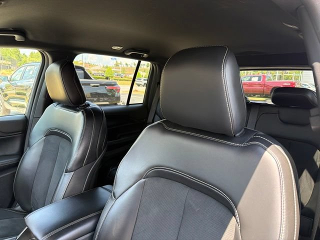 Used 2024 Jeep Grand Cherokee Altitude AWD/4WD image 23