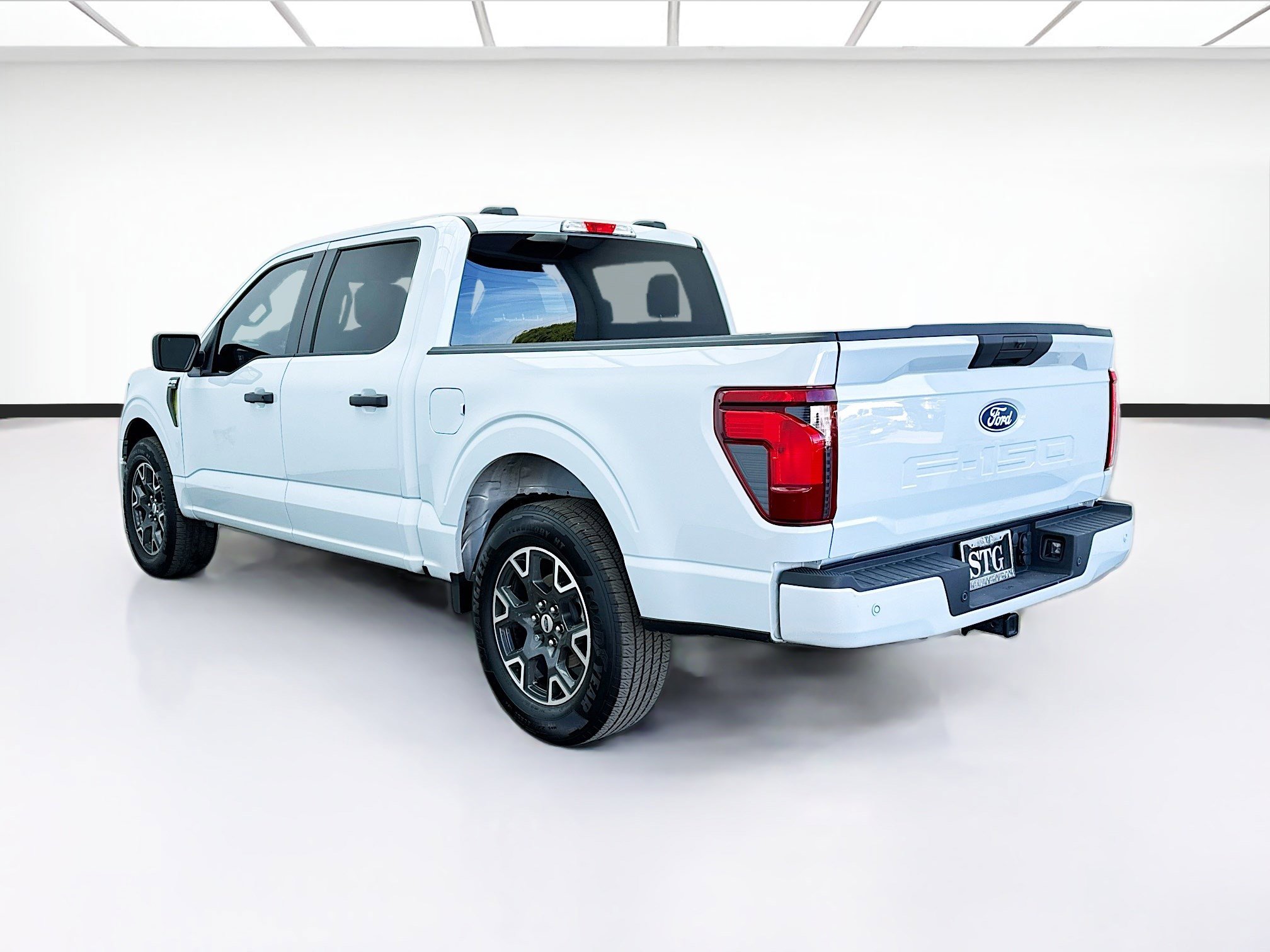 Used 2025 Ford F150 STX w/ Equipment Group 200A RWD image 6
