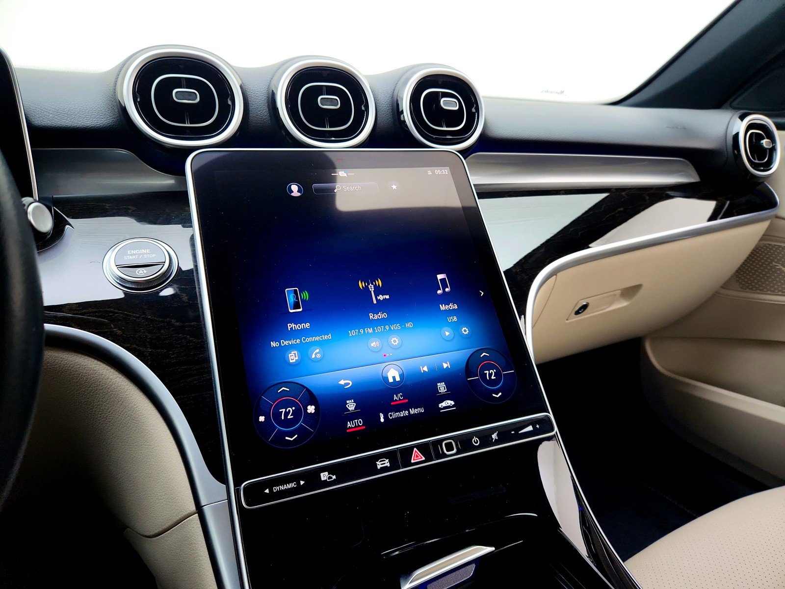 Certified 2024 Mercedes-Benz C 300 Sedan image 15