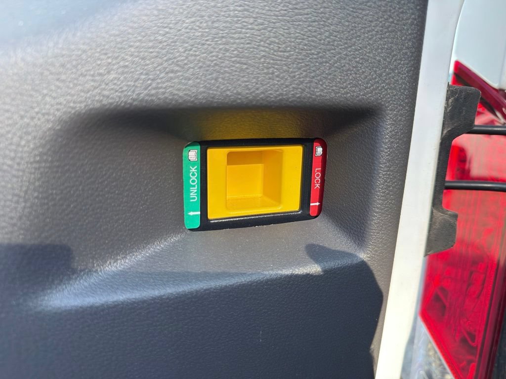 Used 2024 Ford Transit 350 XLT RWD image 27