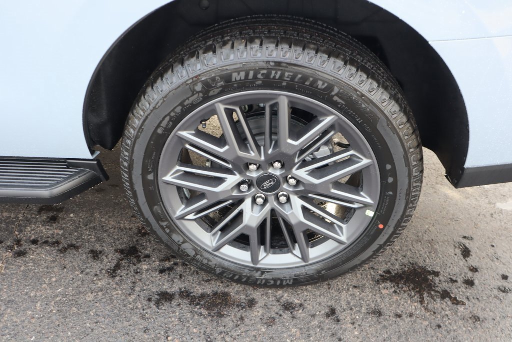 New 2026 Ford Expedition Platinum w/ Stealth Appearance Package image 20