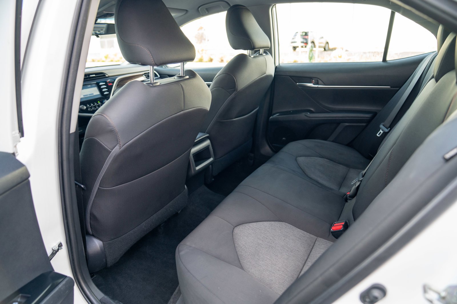 Used 2019 Toyota Camry LE image 20