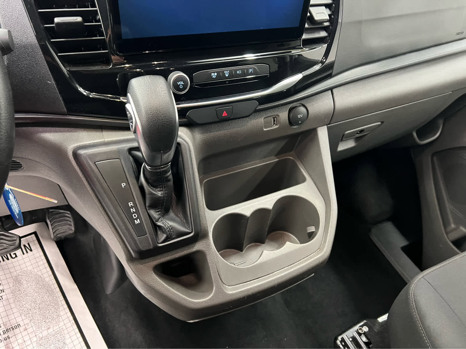 Used 2023 Ford Transit 350 XLT image 21