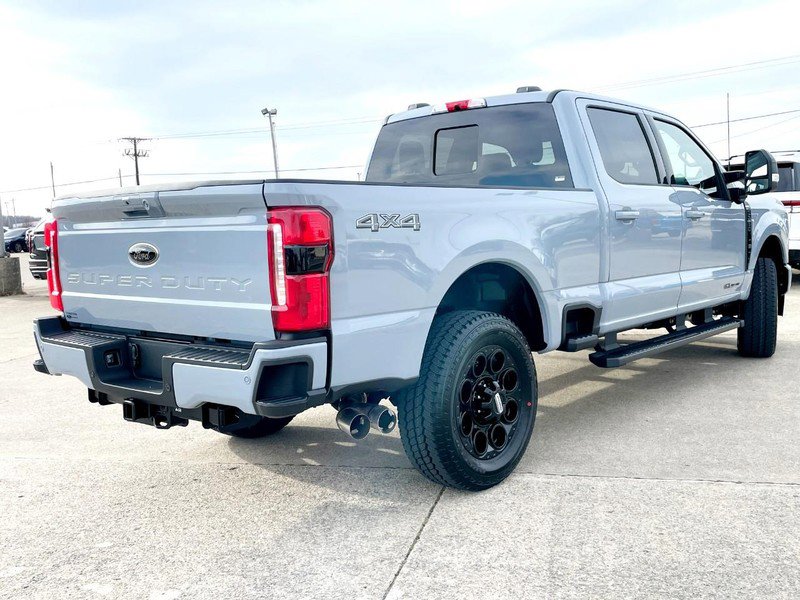 New 2026 Ford F250 Lariat w/ Black Appearance Package image 4