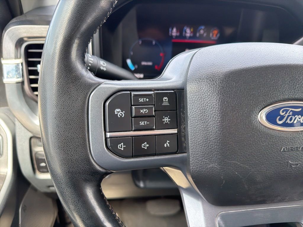Used 2023 Ford F350 Lariat w/ Lariat Ultimate Package AWD/4WD image 14